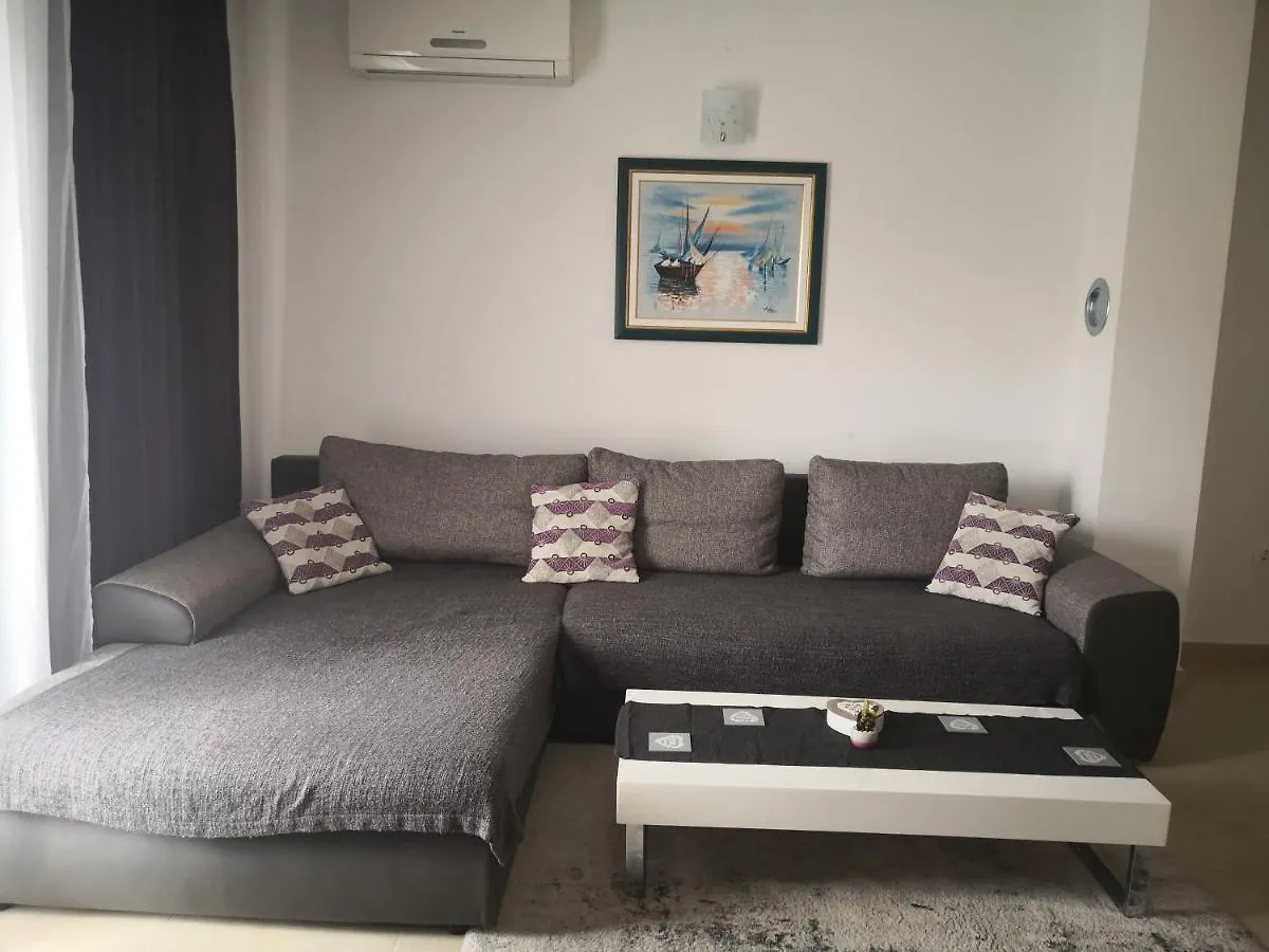 Petra Apartment Vrsi