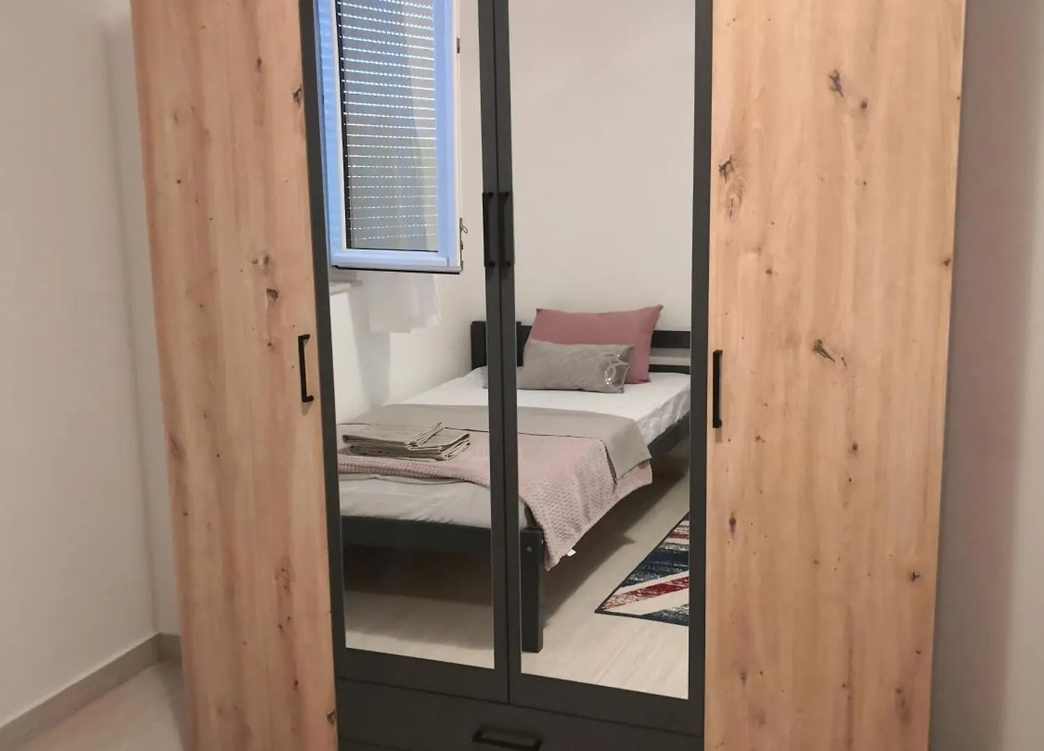 Petra Apartment Vrsi